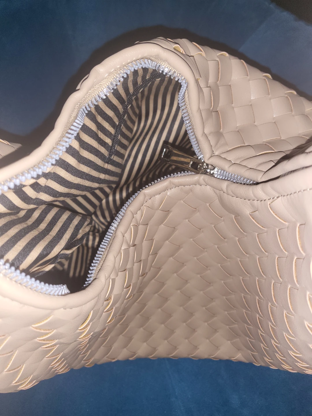 Beige Woven Shoulder Bag - photo 2