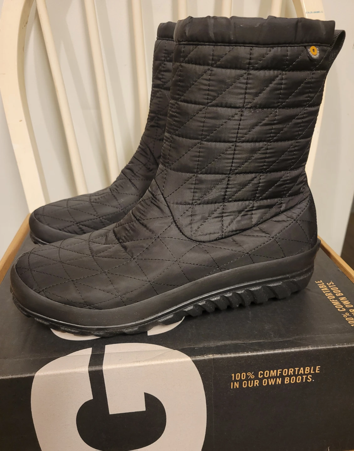 Bogs Snowday II Women Black Quilted Lined Zip Snow Boots Sz 9