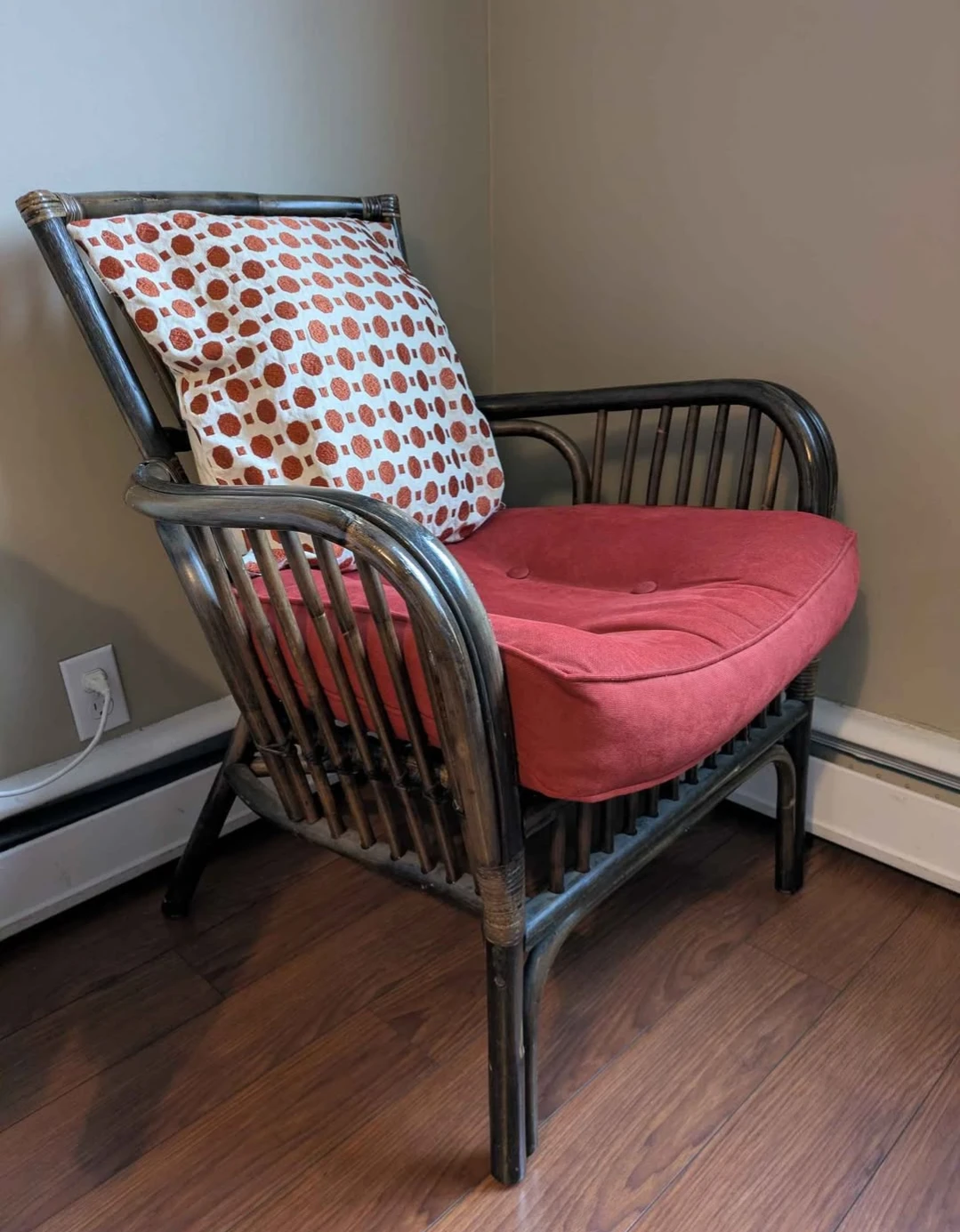 Vintage Rattan Accent Chair with Cushions (X2) - photo 3