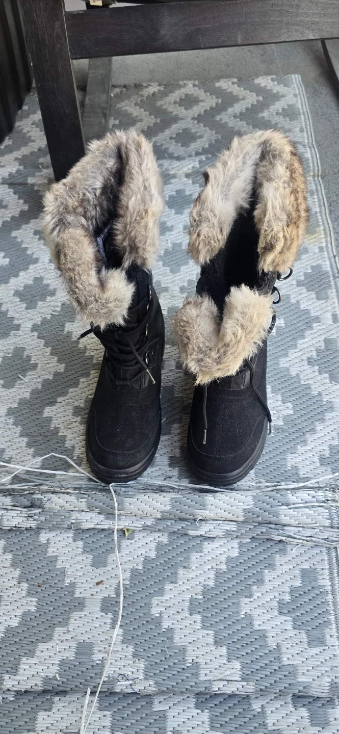 SIZE 11 Womens Superfit Canada Winter Boots - photo 4