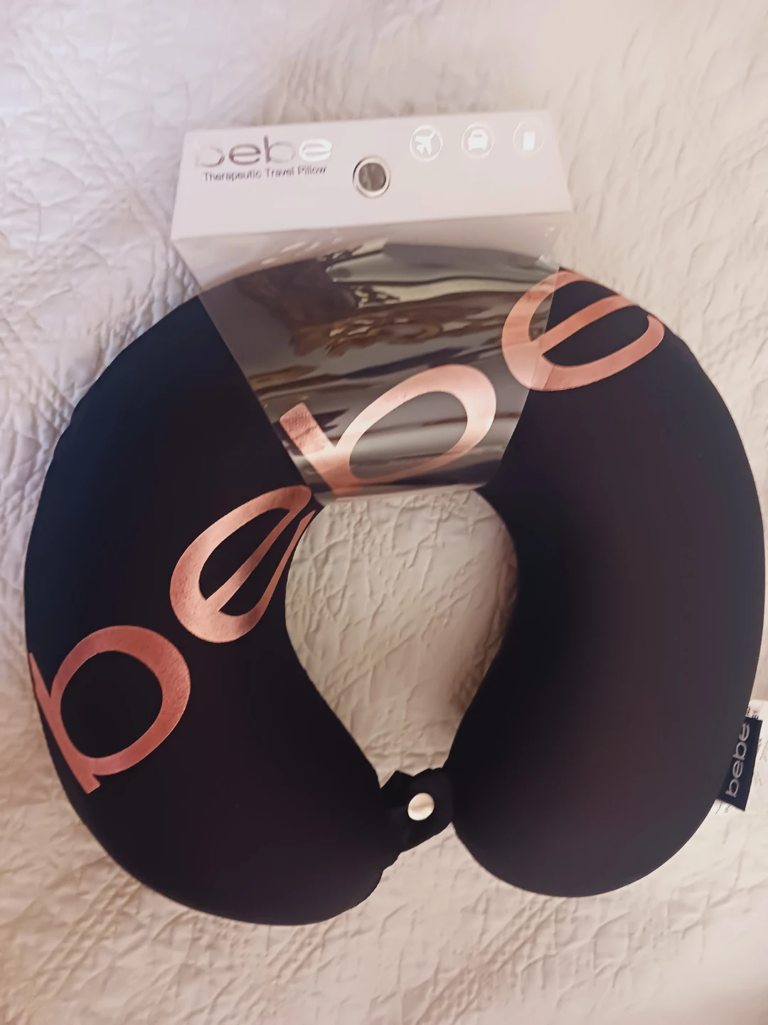 New !! NWT !! Bebe Therapeutic Travel Pillow
