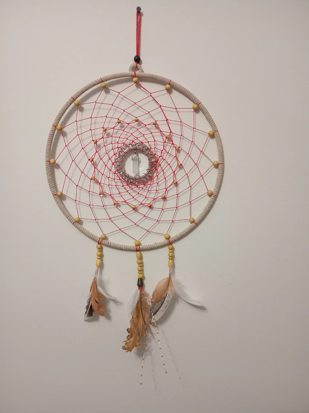Decorative dreamcatcher with crystal pendant
