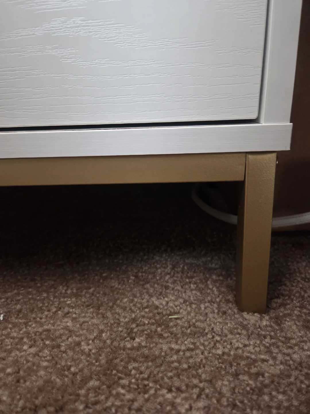 White and Gold 3-Drawer Nightstand - photo 4