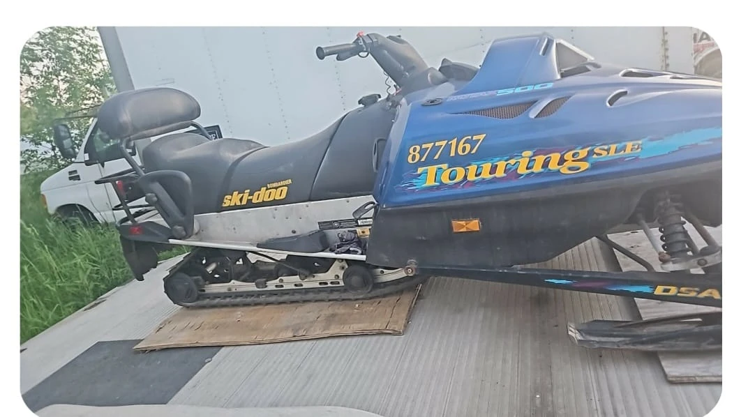 Ski-Doo Touring SLE 500 Snowmobile