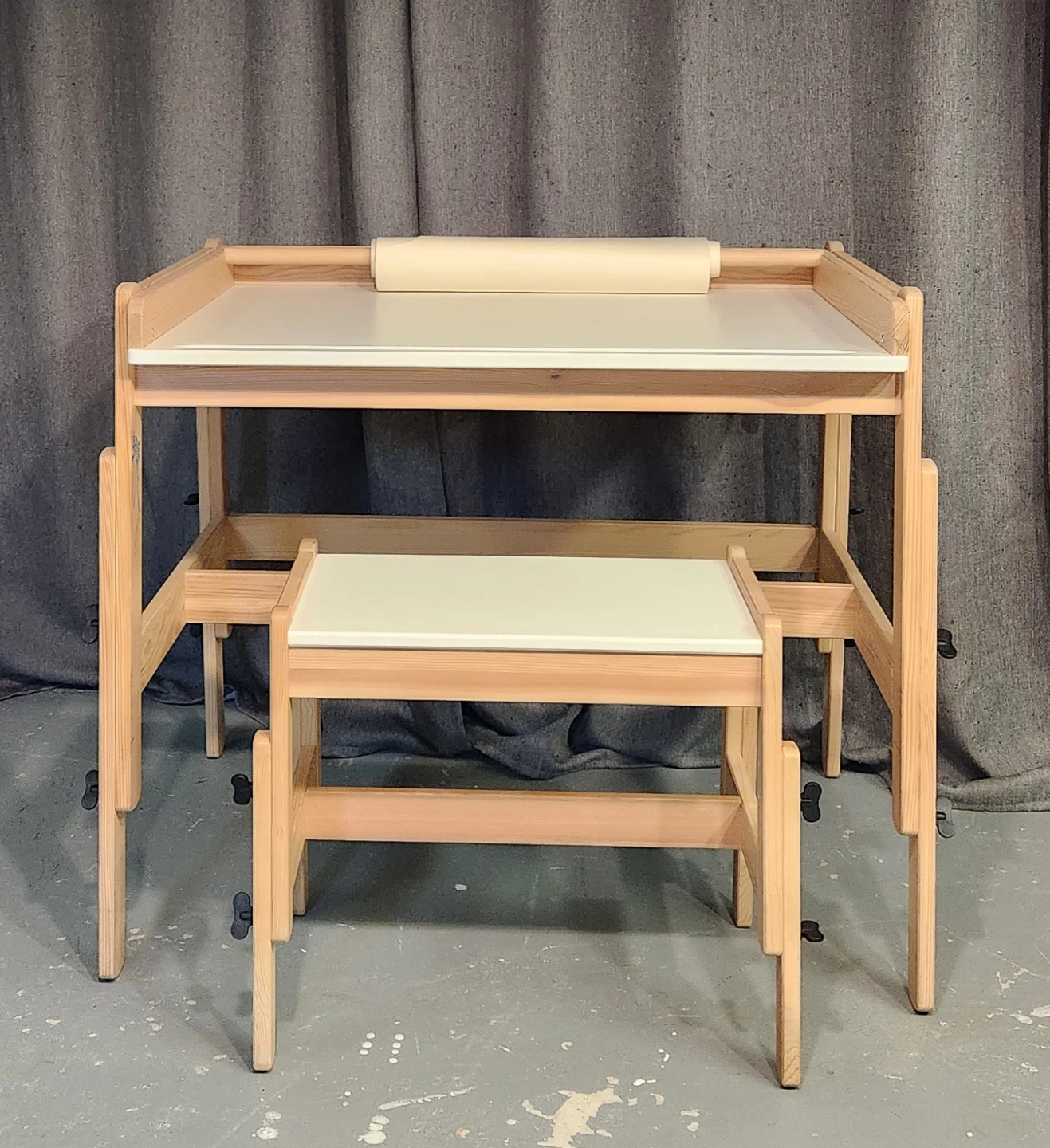 Children's Ikea Desk and Bench - photo 2
