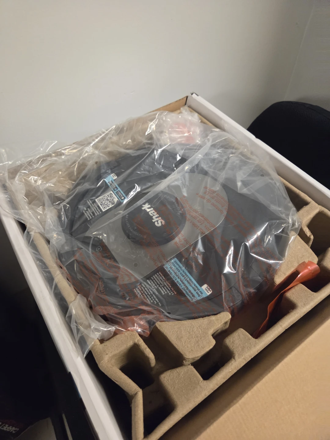 Shark AI Robot Vacuum with Self-Empty Base - photo 3