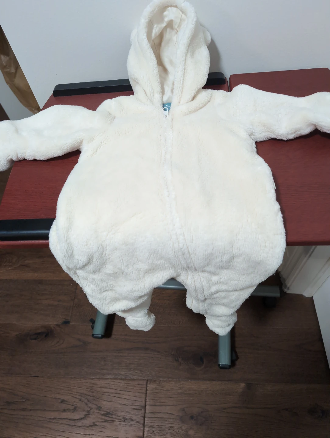 babyGap White Plush Bunting Suit 6-12M