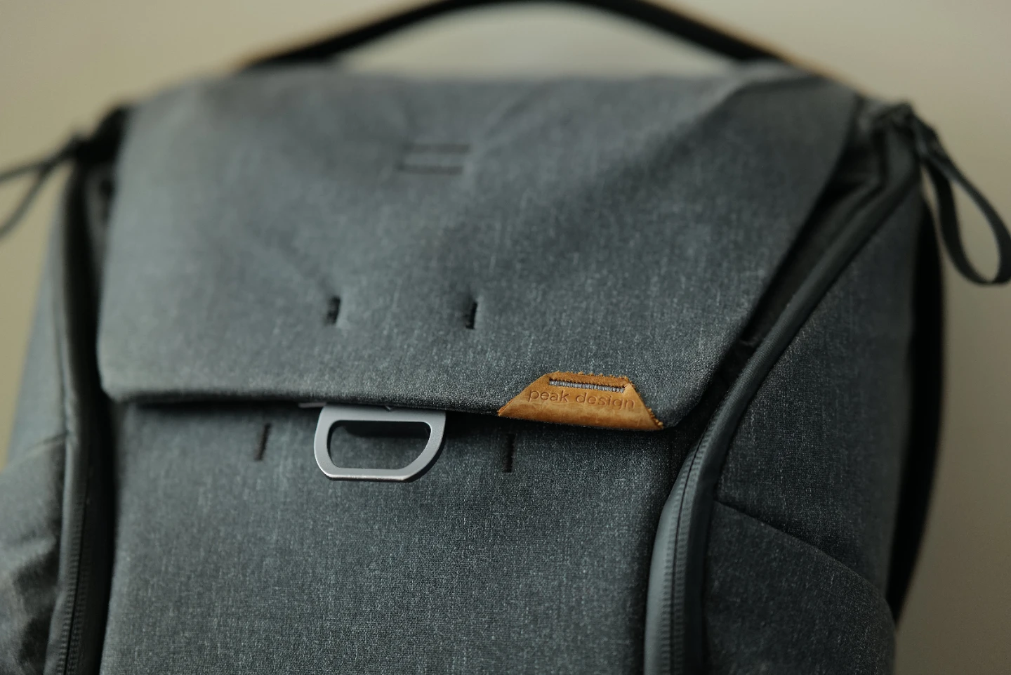 Peak Design Everyday Backpack Charcoal 20L - photo 2