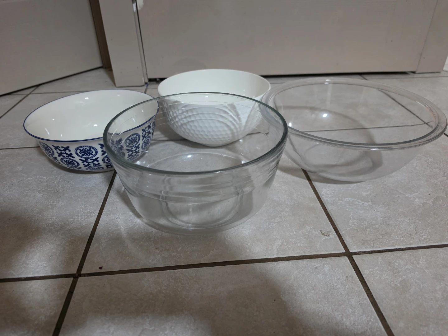 Different set of bowls - photo 2