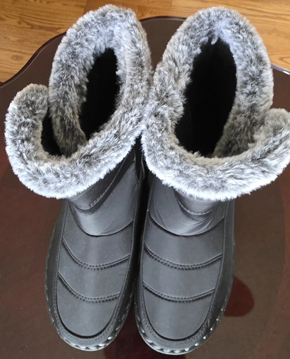 Brand new, Black Quilted Winter Boots with Faux Fur - photo 3