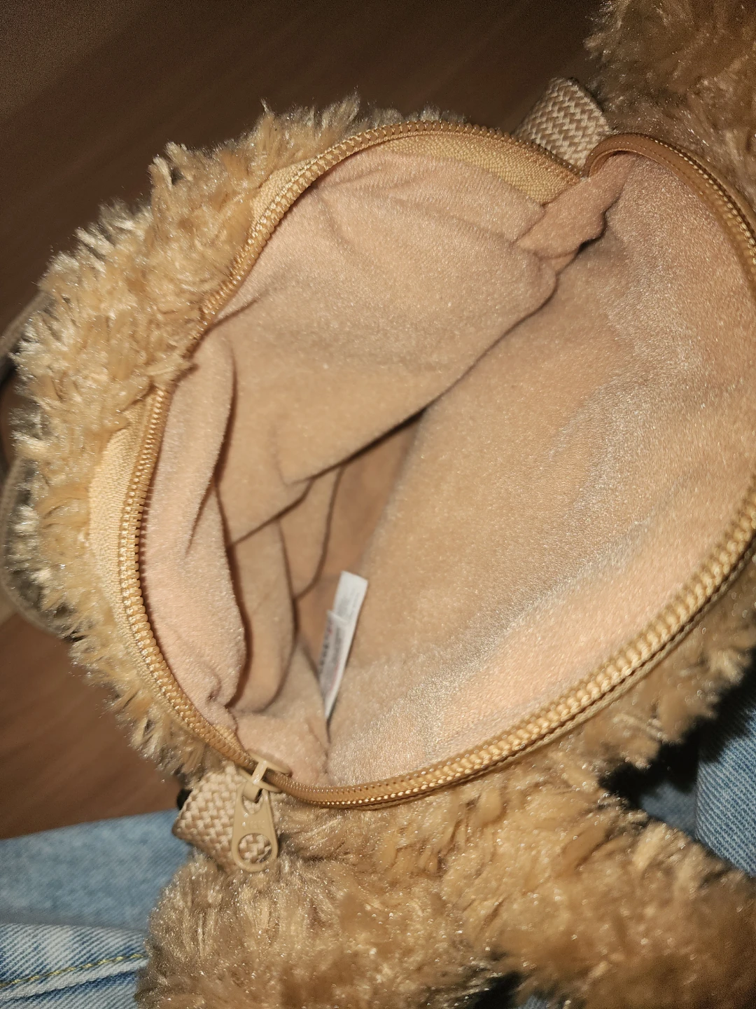 Disney Duffy the Bear Plush Crossbody Bag - photo 4