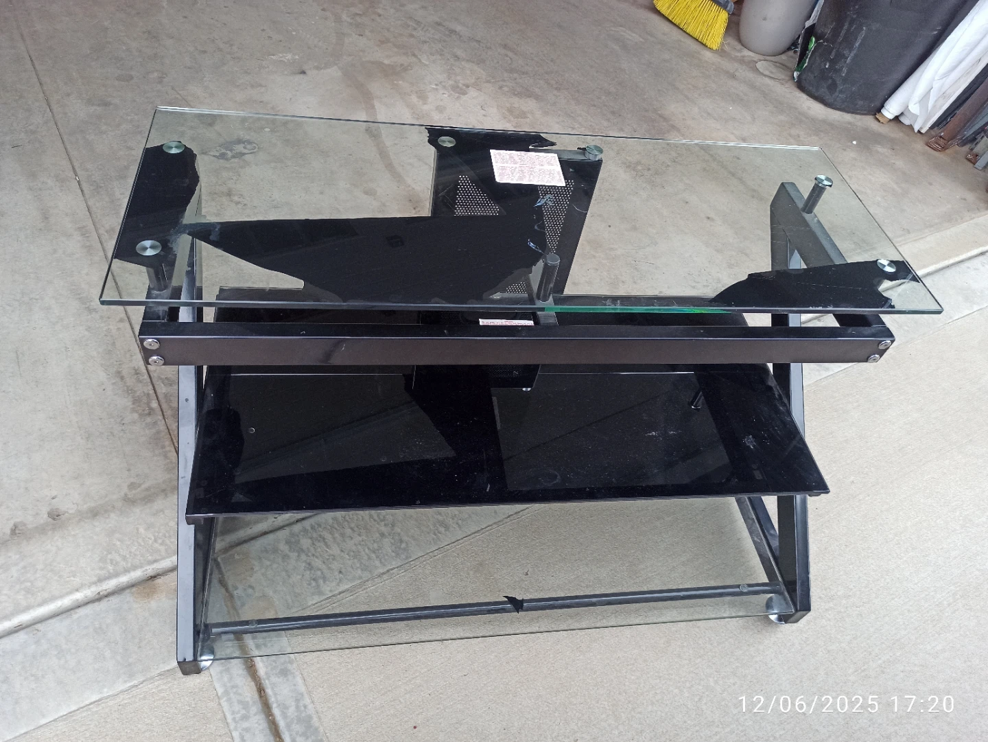 Black Glass Media Stand