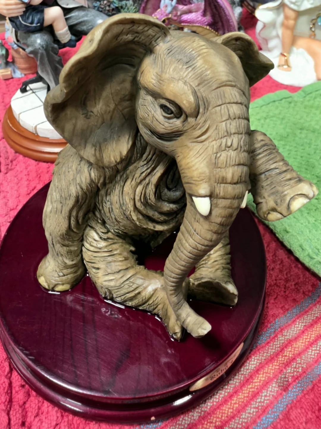 Ruby's Collection Elephant Figurine - photo 3