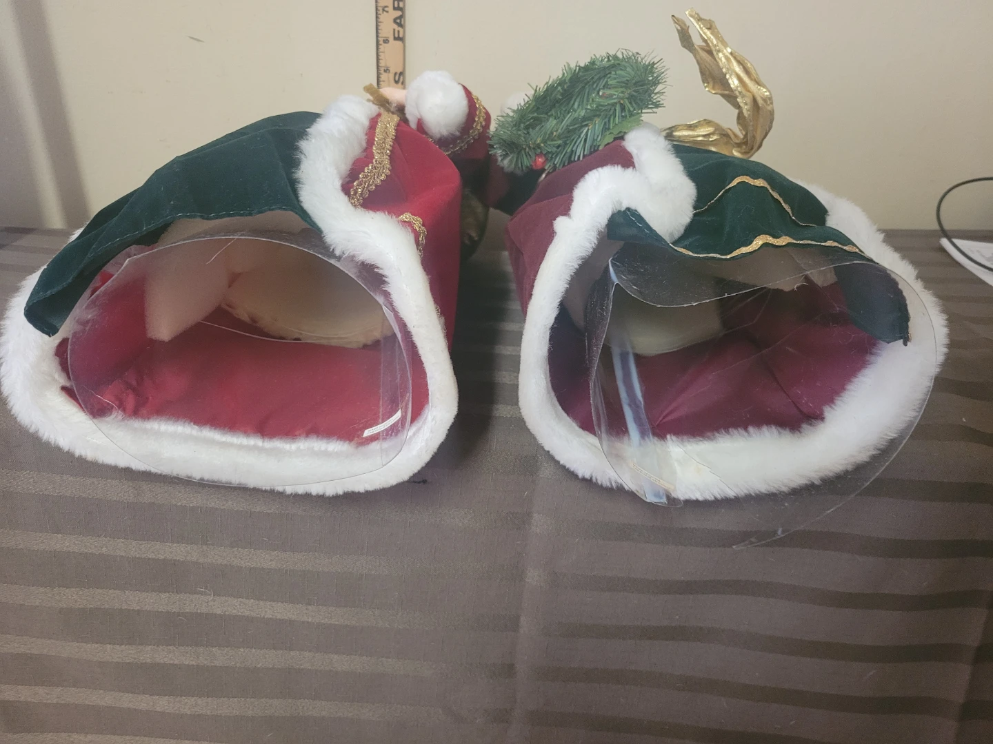 Two Vintage Christmas Santa Figurines - photo 5