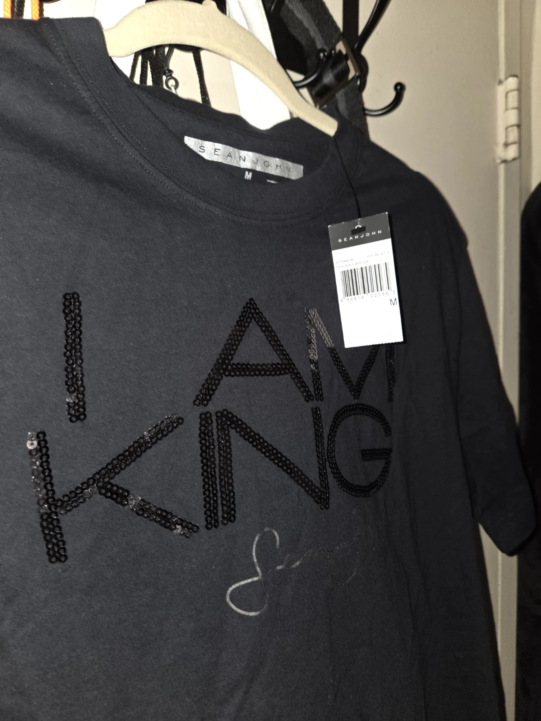 Sean John 'I Am King' Sequins Graphic T-Shirt in a Men's M - photo 4