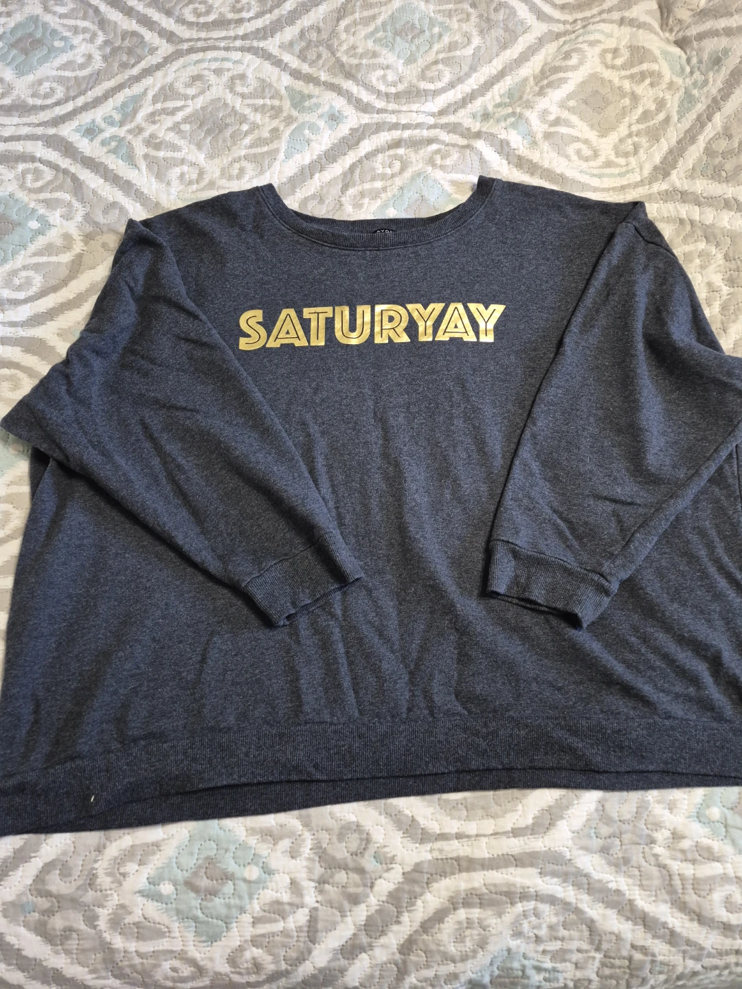 Ladies Size 3X but can fit 5X Sweatshirt by Avon - photo 4