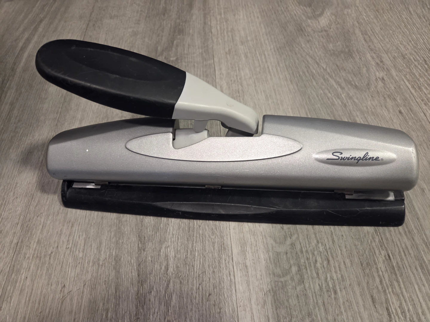 Swingline 3-Hole Punch