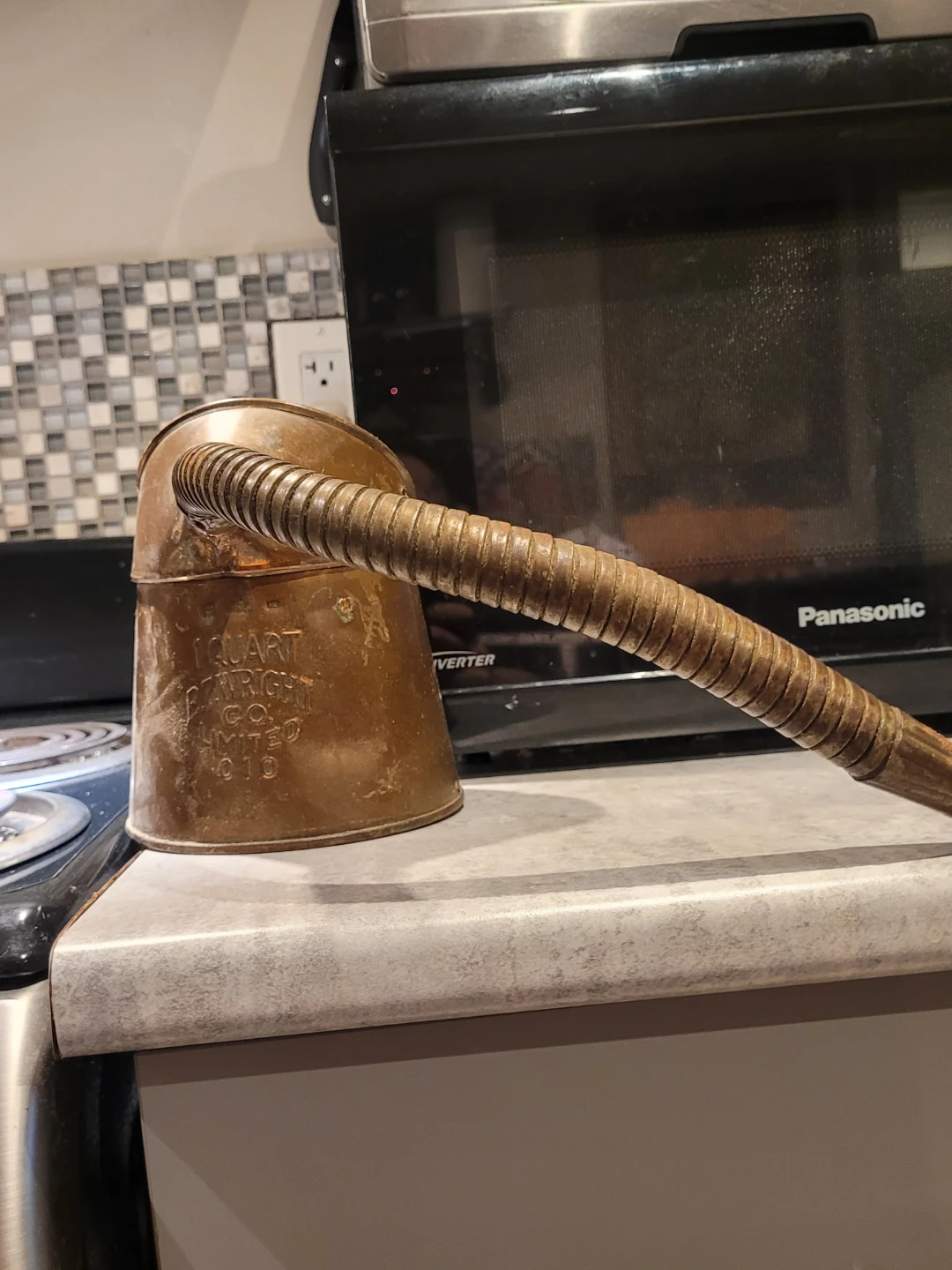 Vintage Wright Co. 1 Quart Oil Can