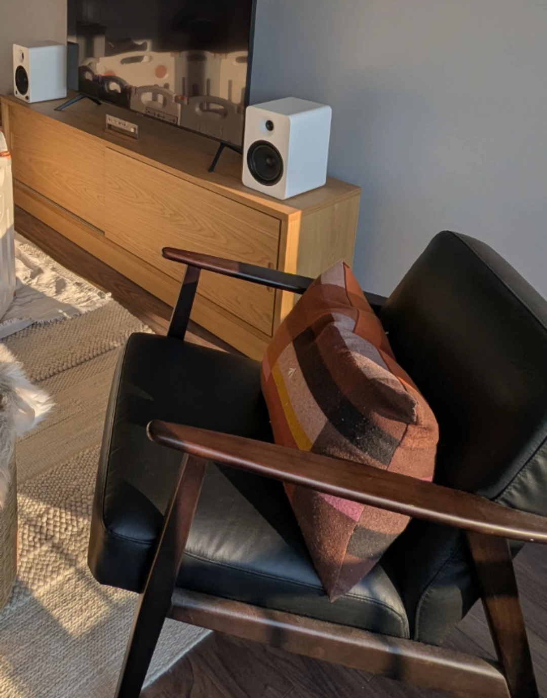 Ikea Ekenaset Black Leather Chair