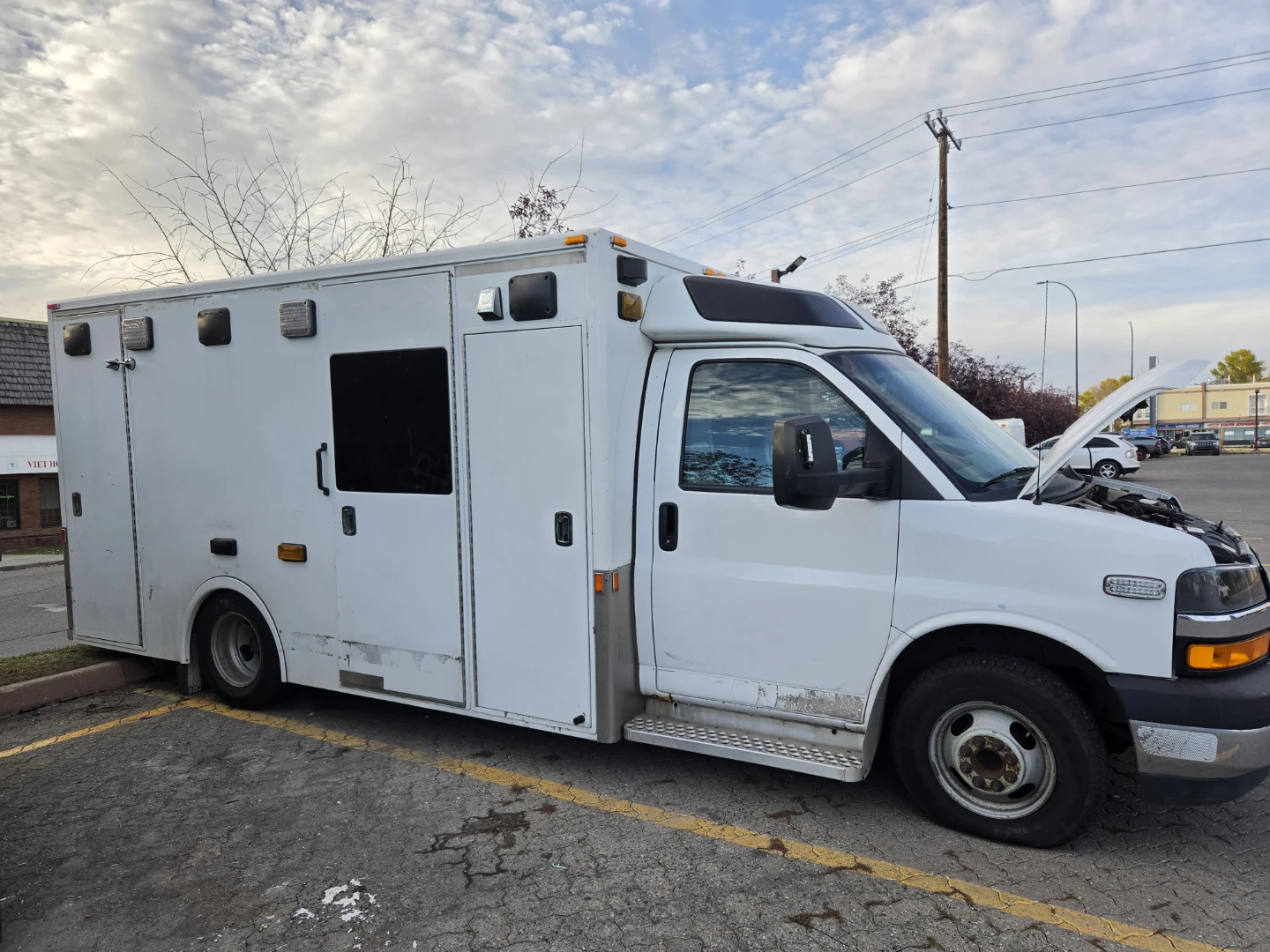 Chevrolet Ambulance Vehicle - photo 2