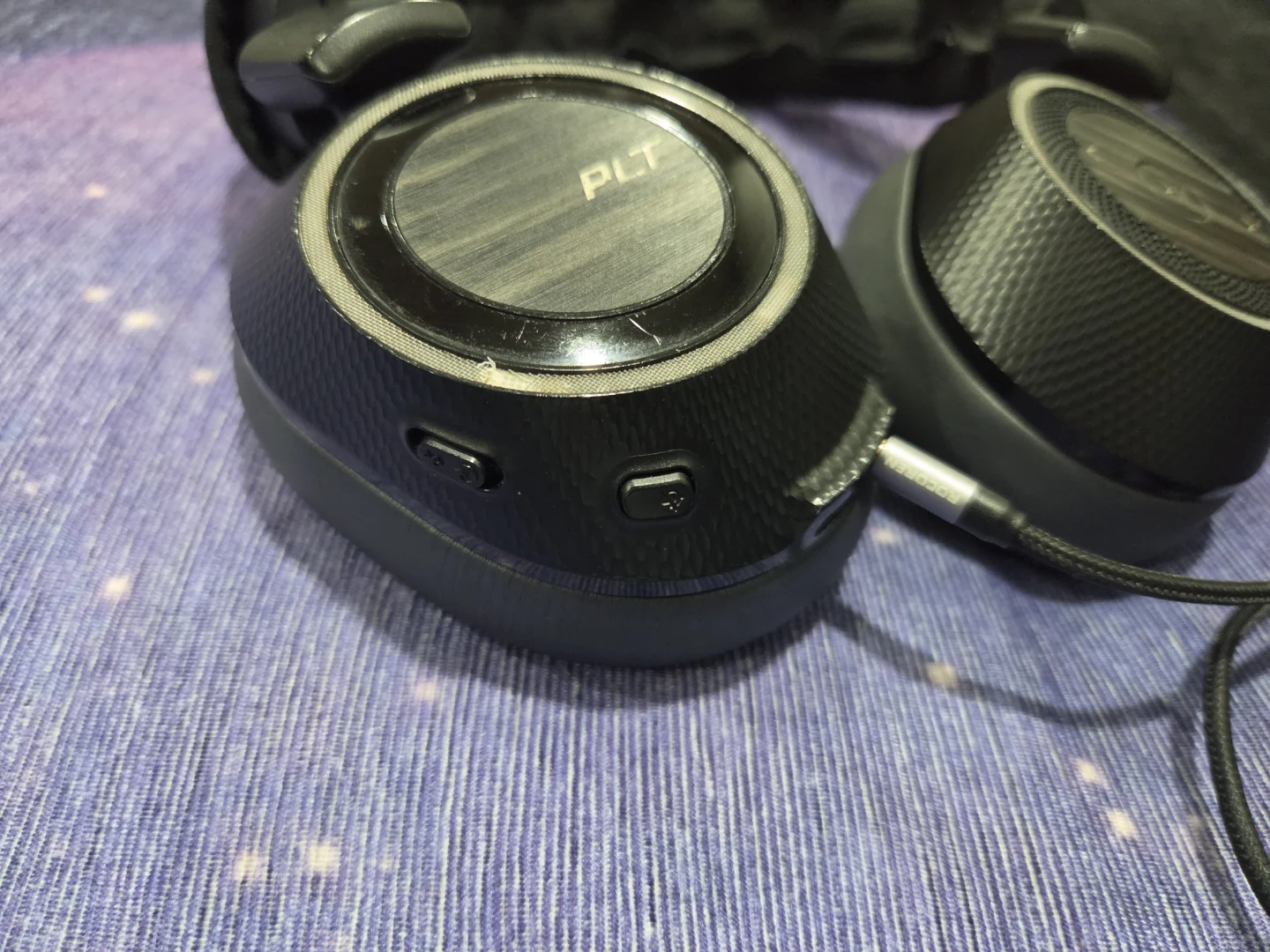 Plantronics backbeat pro 2 - photo 3