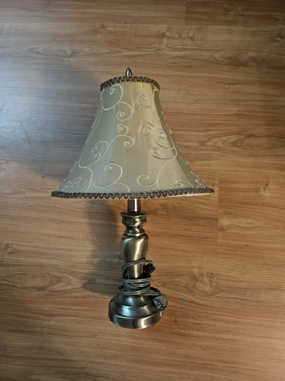 Classic Bronze Table Lamp