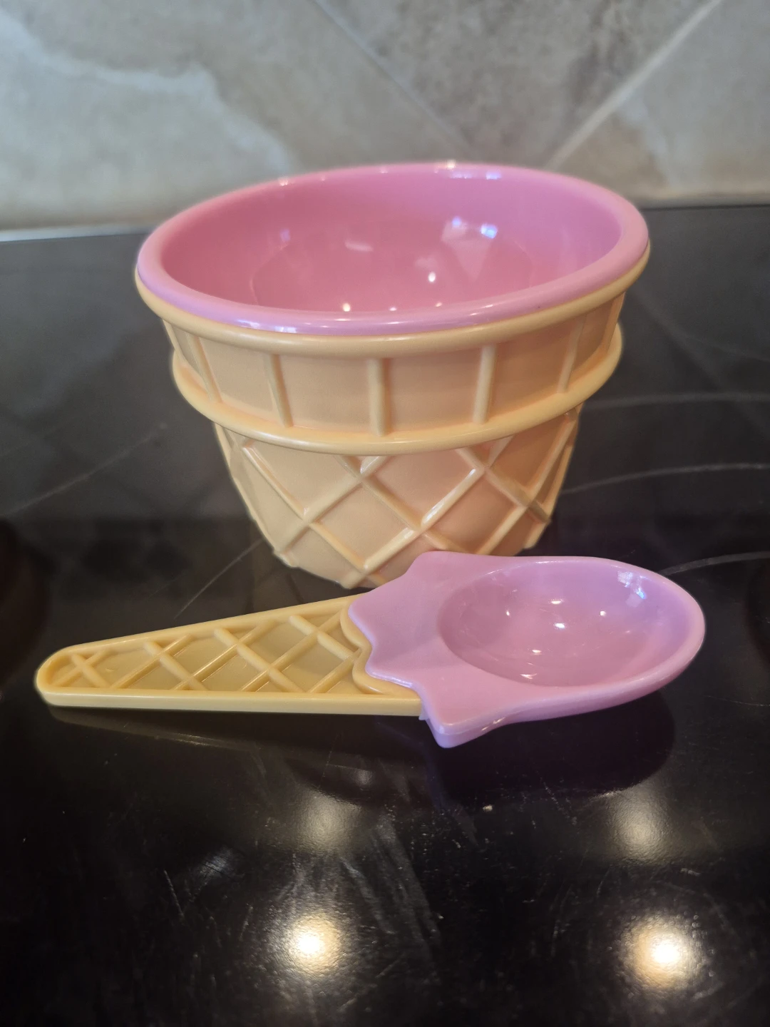 4 Piece Ice Cream Bowl and Spoon Sets