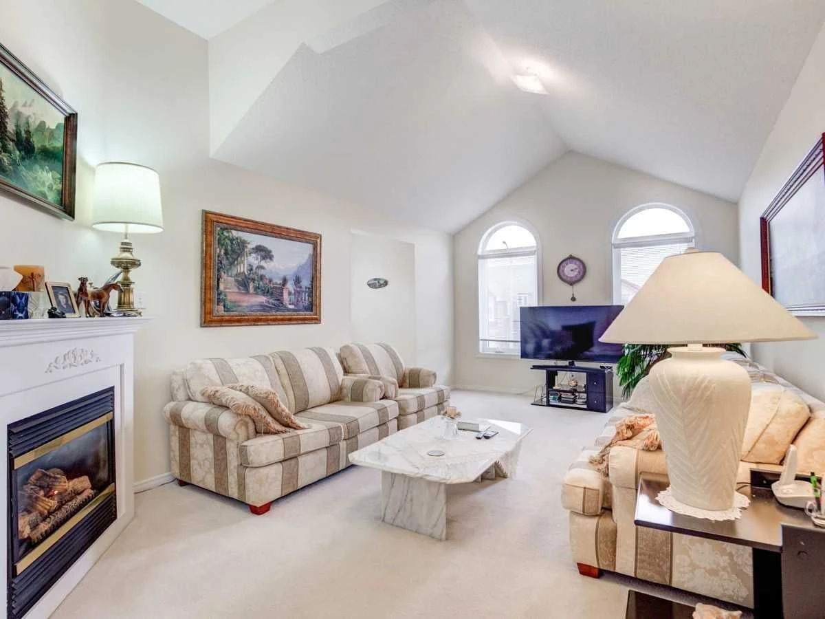 3 Beds+1 Family/Bed 2.5 baths House - photo 5