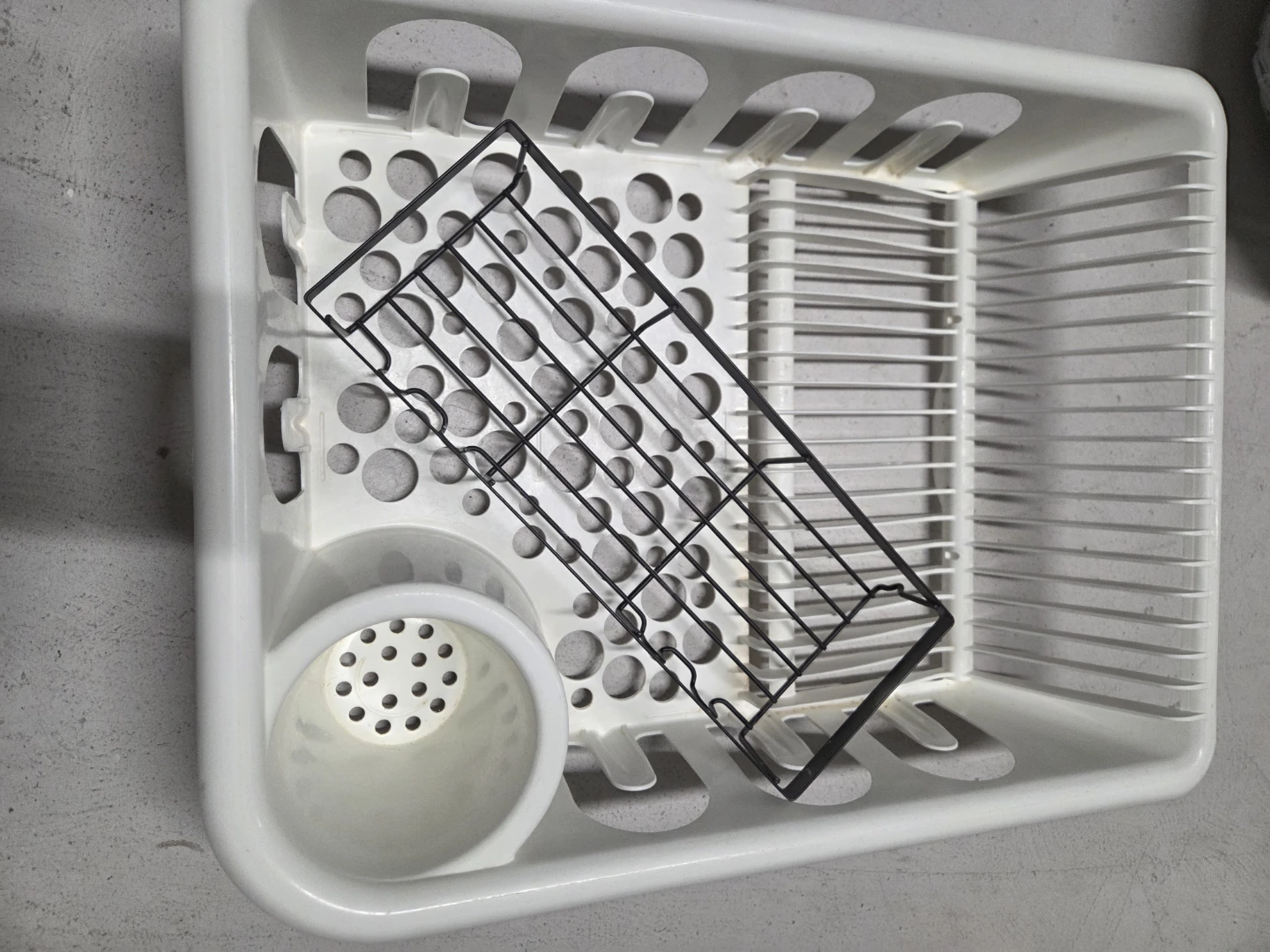 White Plastic Dish Drying Rack - photo 3
