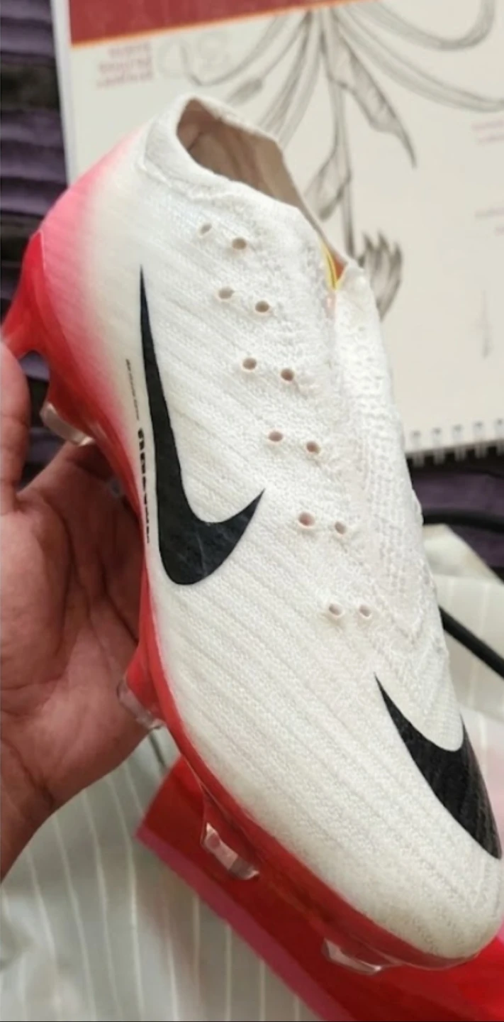 Nike Mercurial Soccer Cleats elite with laces and bag