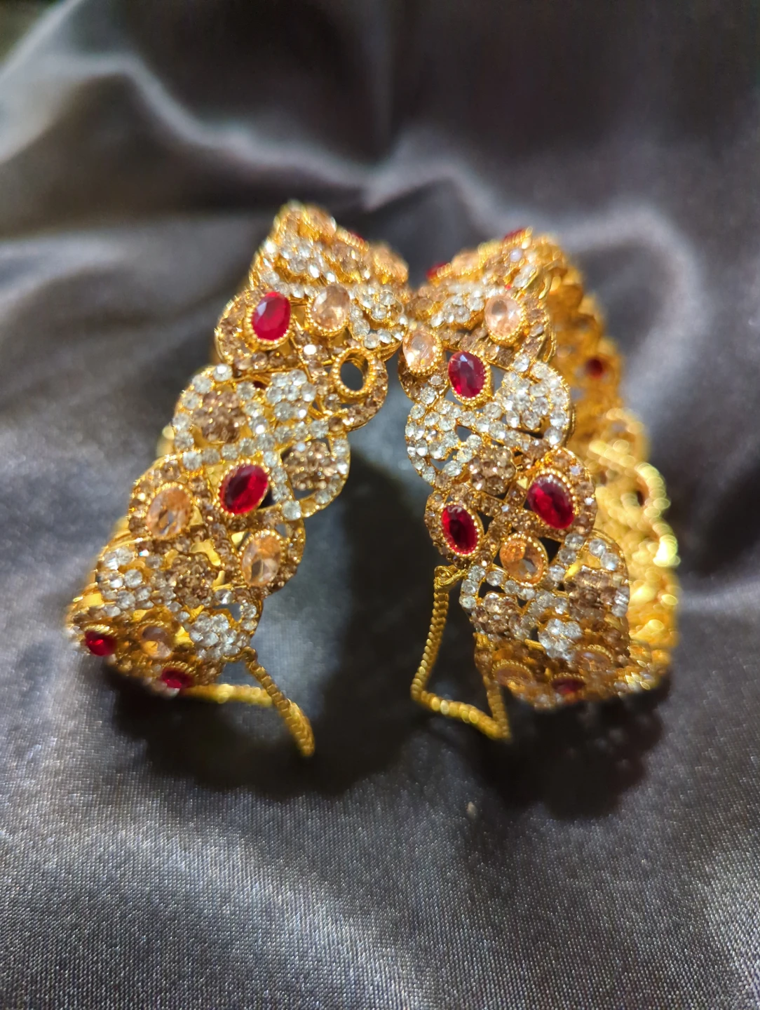 Gold-Tone Rhinestone and Ruby-Colour Bangle Set
