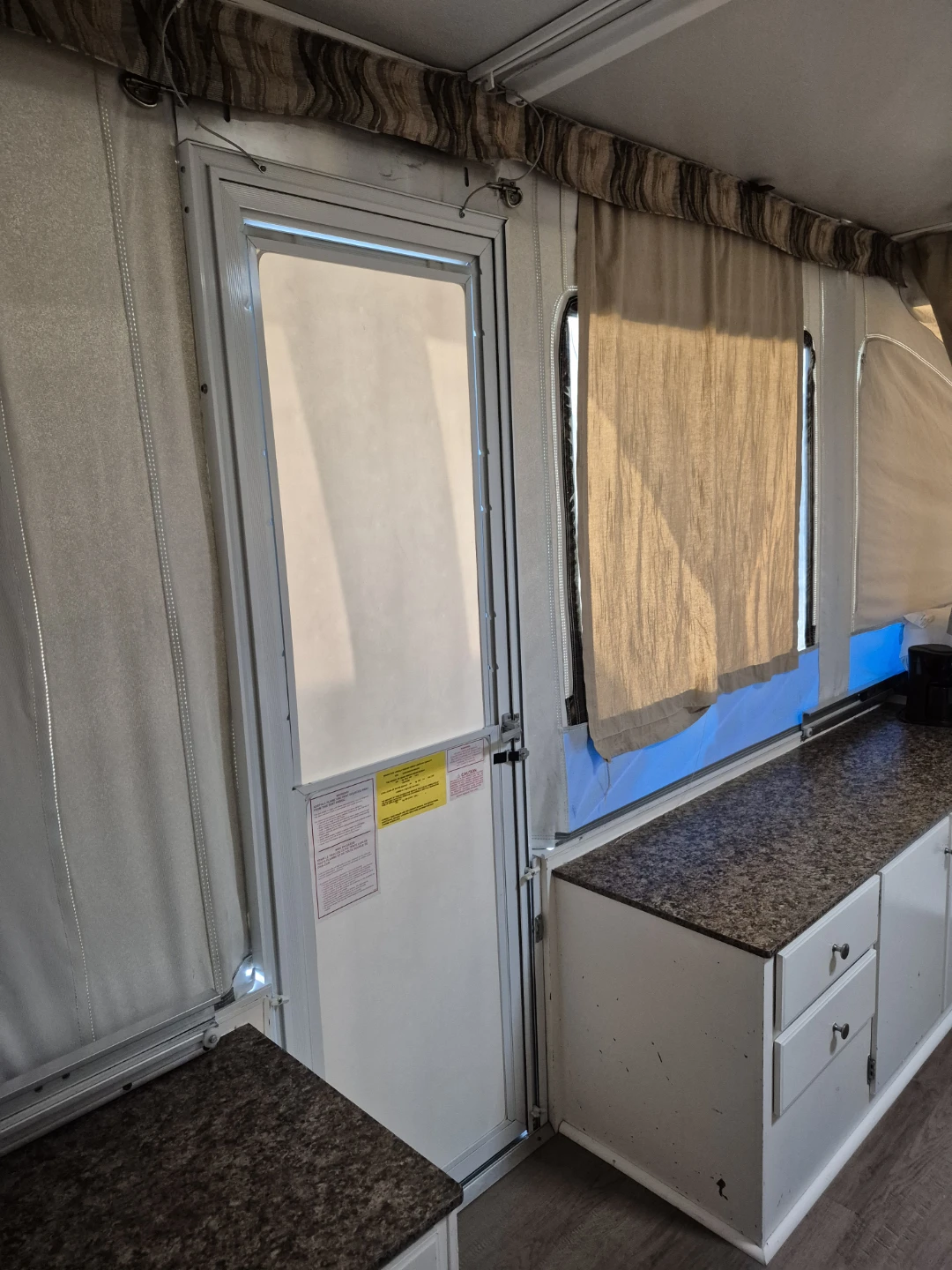 2011 Jayco trailer - photo 5