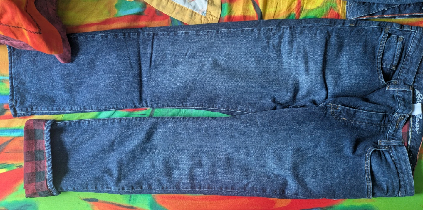 Eddie Bauer Flannel-Lined Straight Jeans 34x32 - photo 3