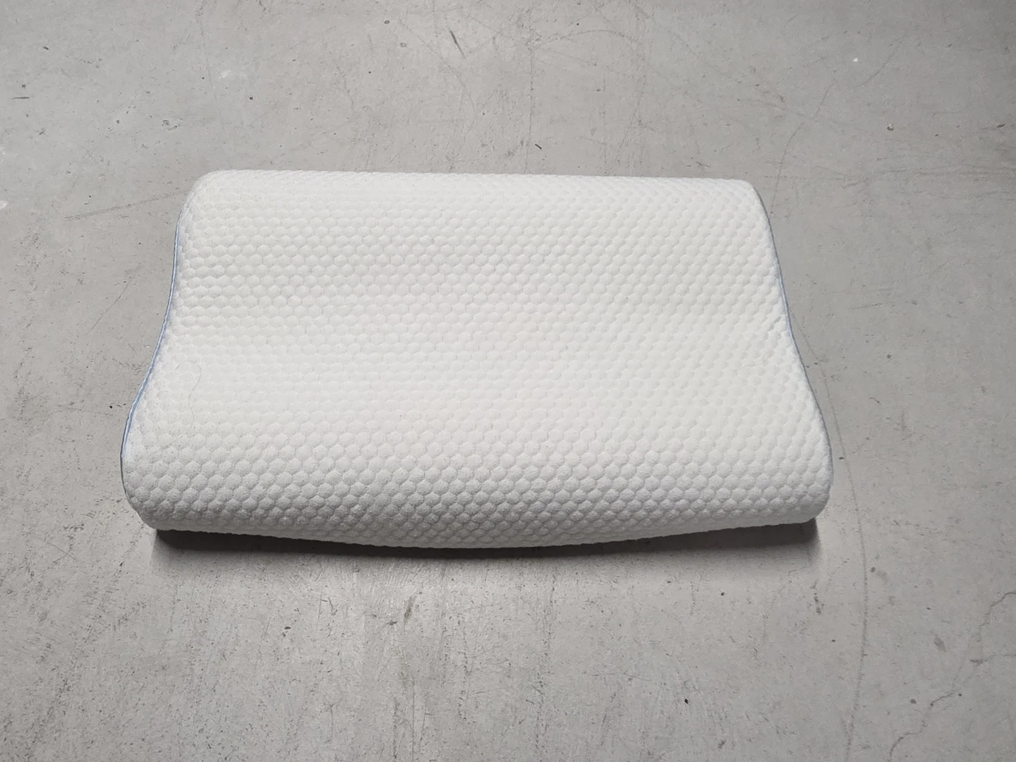 Artecsol Memory Foam Contour Pillow - photo 2