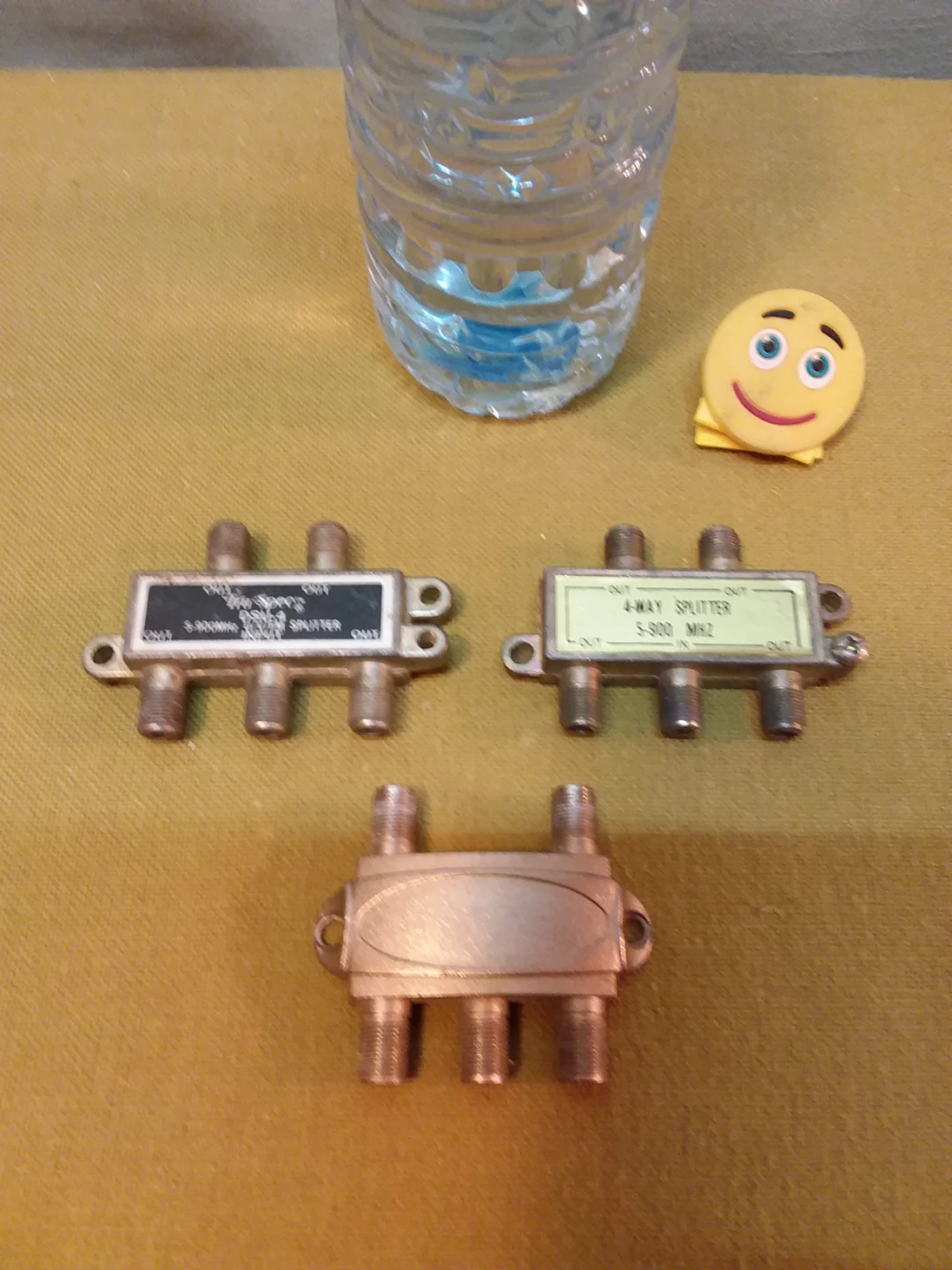 ➡️  4-Way Coaxial Cable Splitters 🚨 $3.00 each