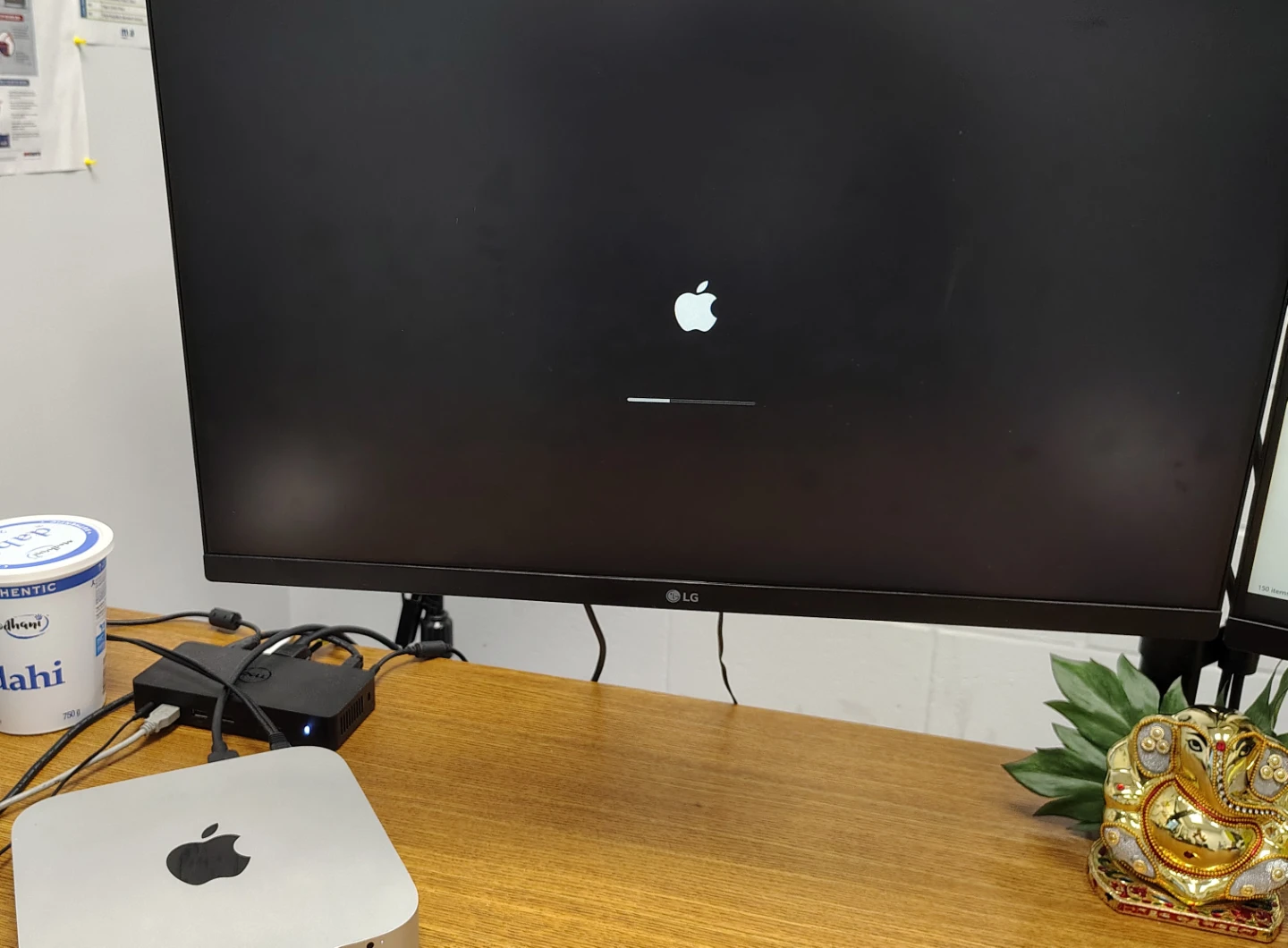 Apple Mac Mini Model (Desktop Computer) - photo 3