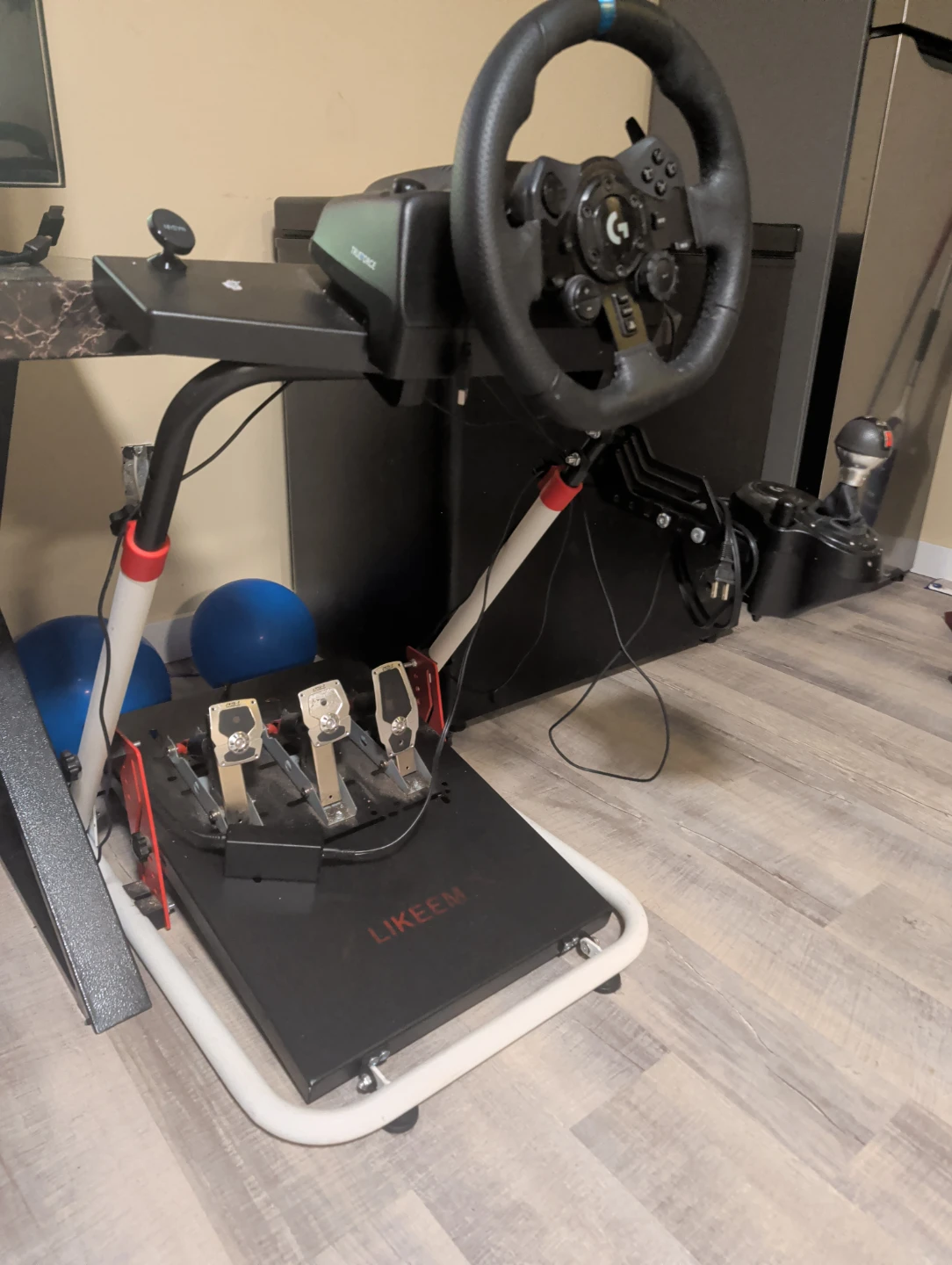 Logitech G923 Racing Wheel and Pedals with Stand