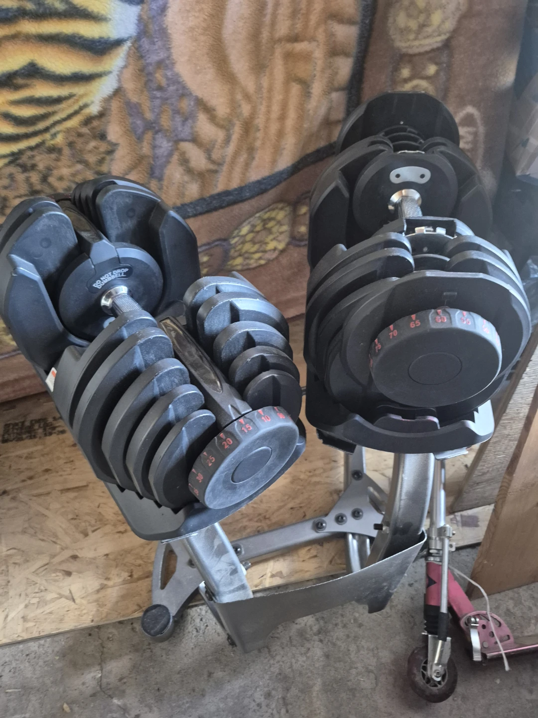 Bowflex SelectTech Adjustable Dumbbells with Stand