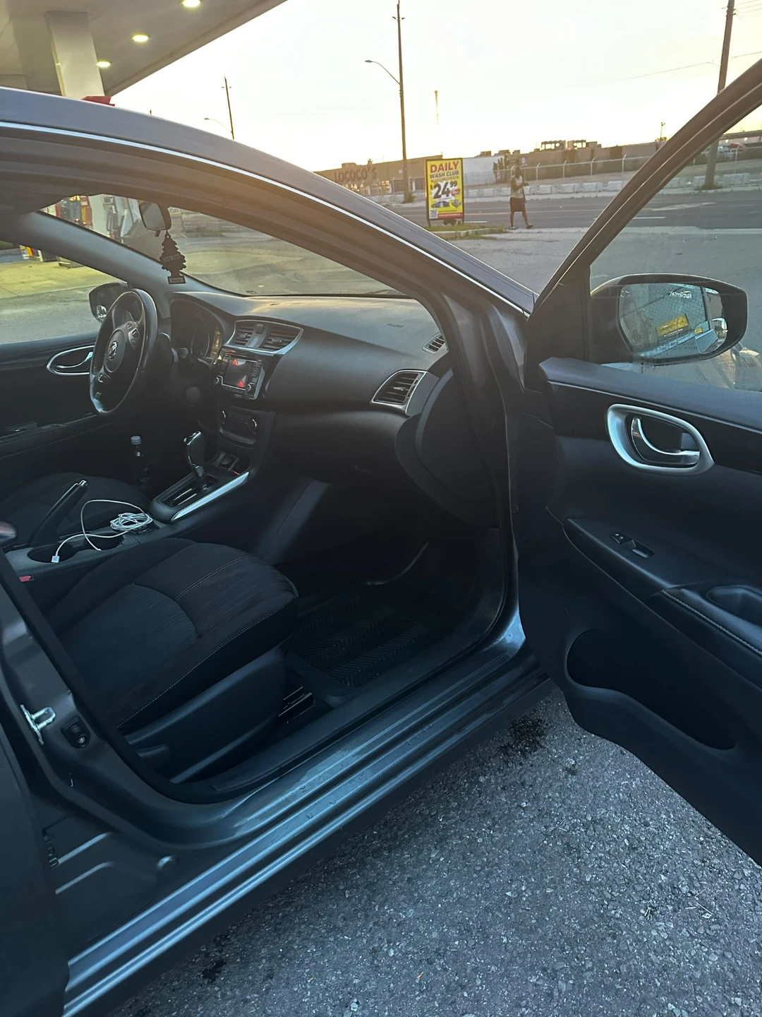 Nissan sentra 2017  for Sale - photo 5