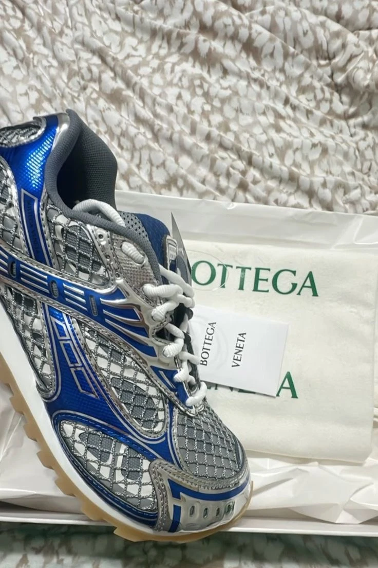Bottega Veneta Sneakers - photo 2