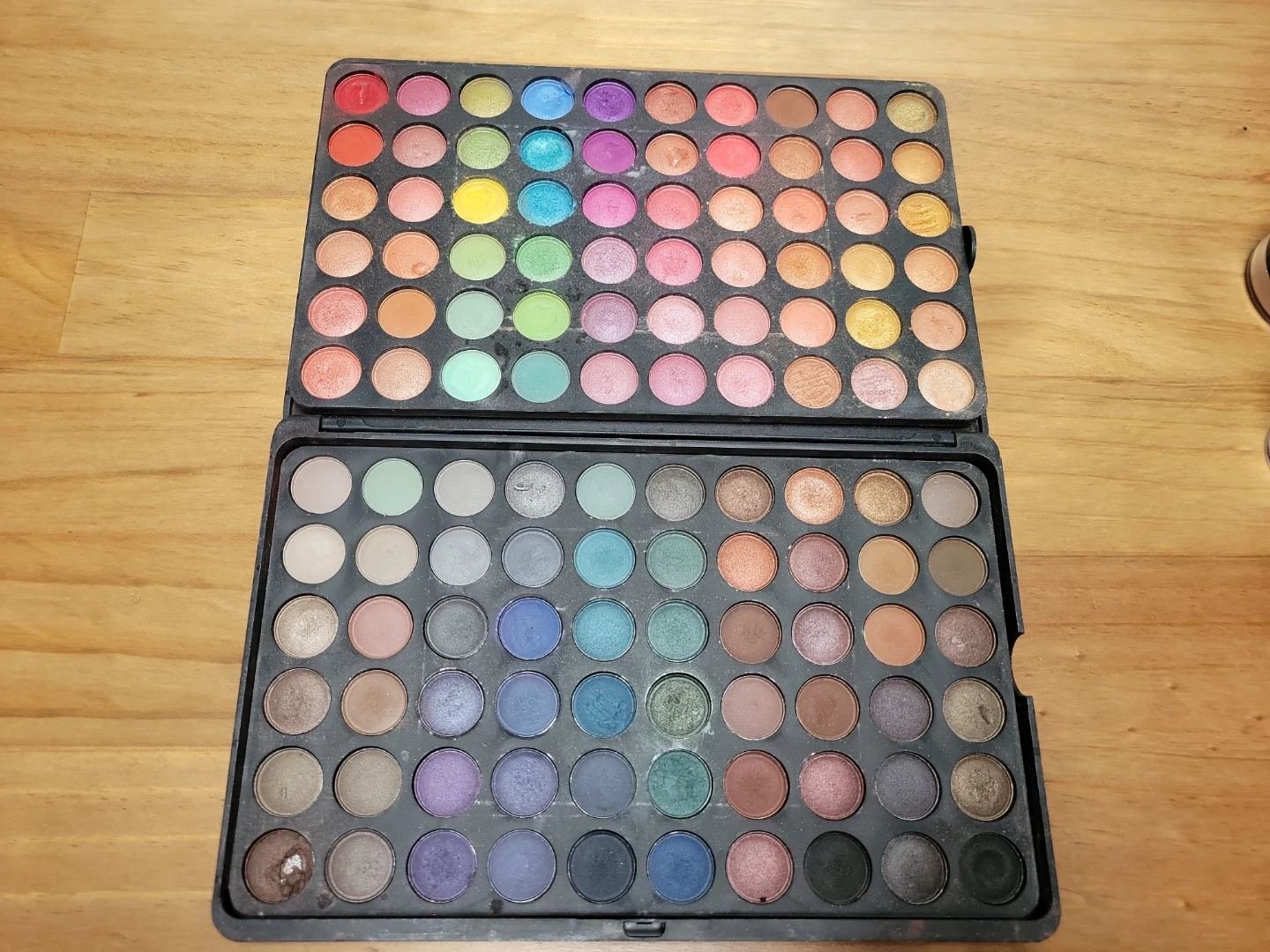 Bh cosmetics 120 color palette