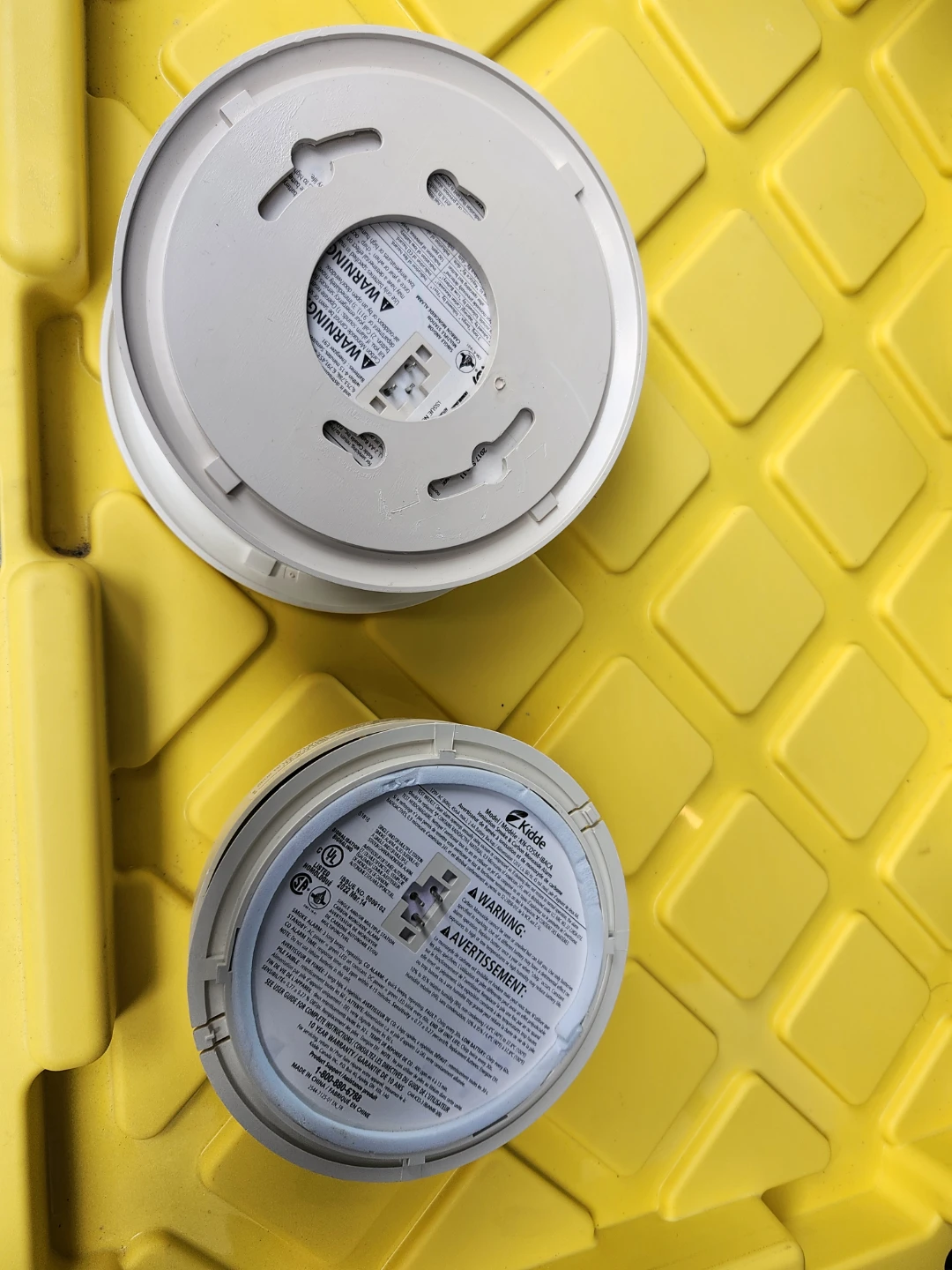Kidde 2-in-1 smoke alarms; can be wired in or battery - photo 2