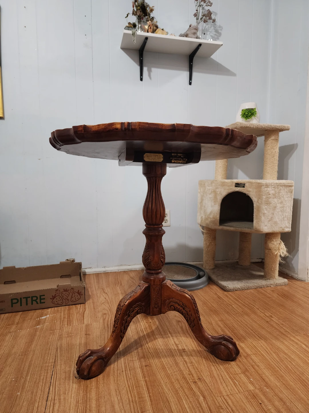 Round Chippendale Style Mahogany Tilt-Top "Pie-Crust" Tea Table