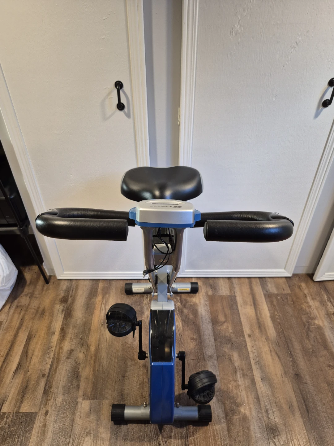 Folding Exercise Bike (Xterra FB150) - photo 5