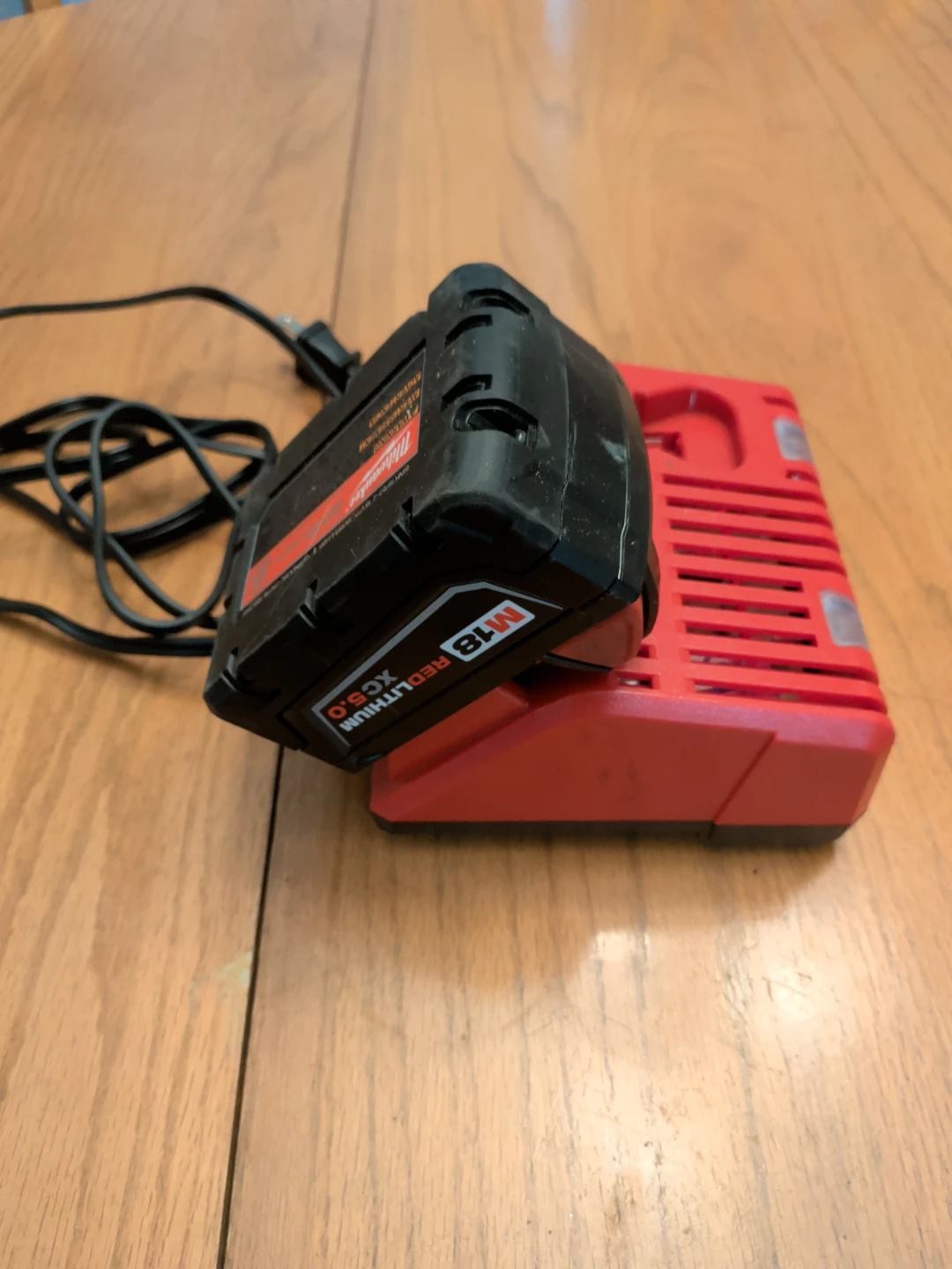 Milwaukee M12 M18 Charger with 5.0Ah Battery - photo 2
