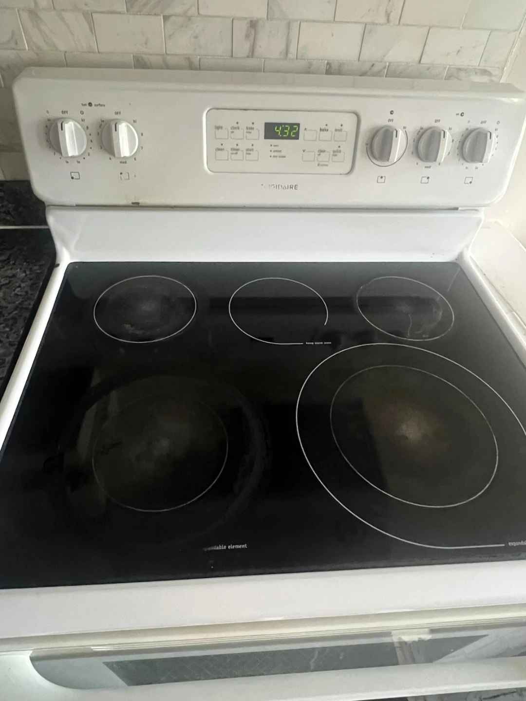 Frigidaire Electric Stove