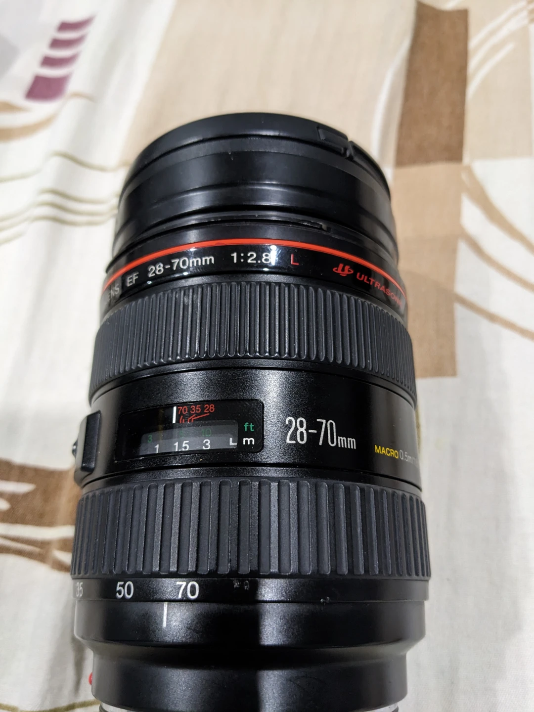 Canon 28-70 mm f2.8 L lens - photo 3