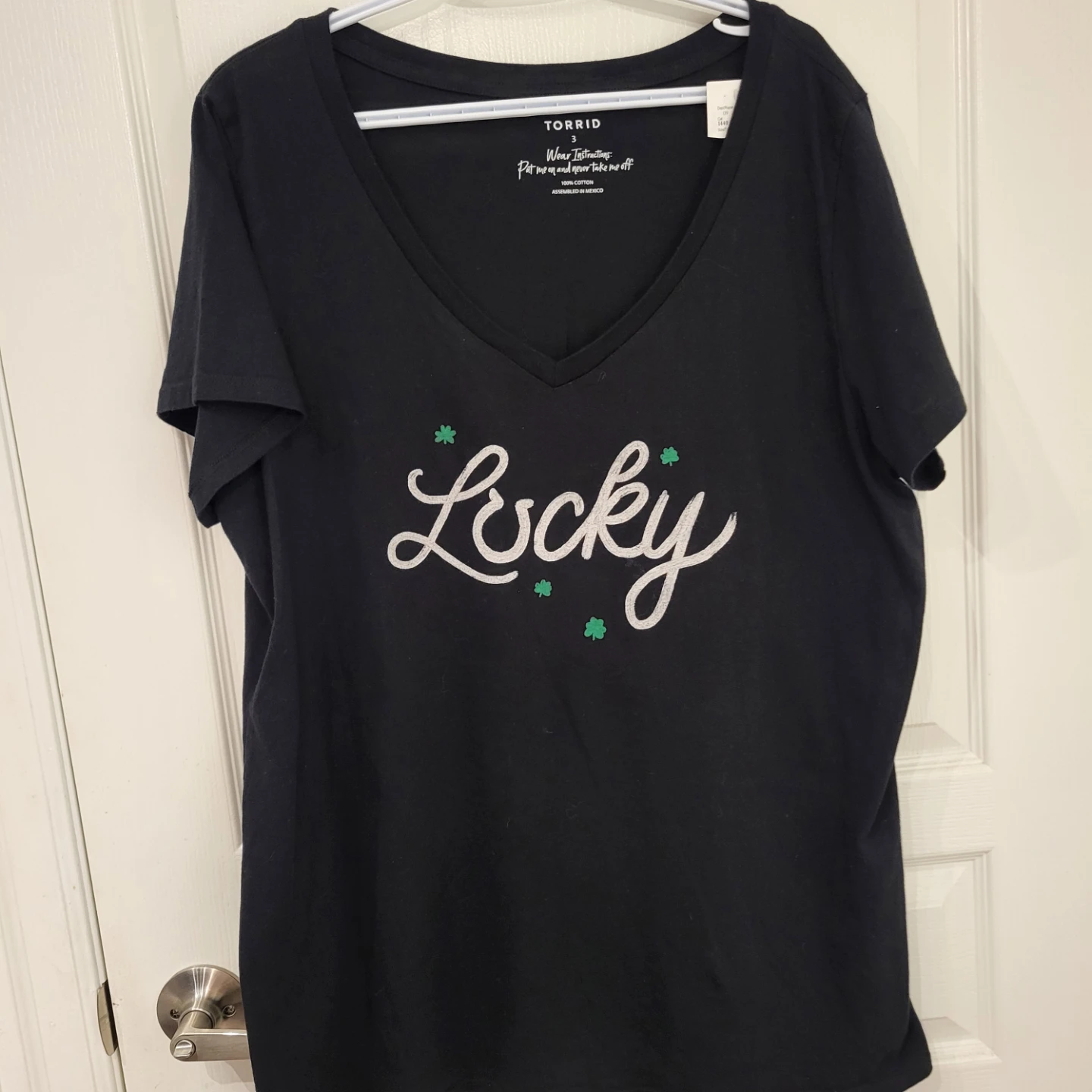 Plus Size Torrid Lucky V-Neck T-Shirt Black