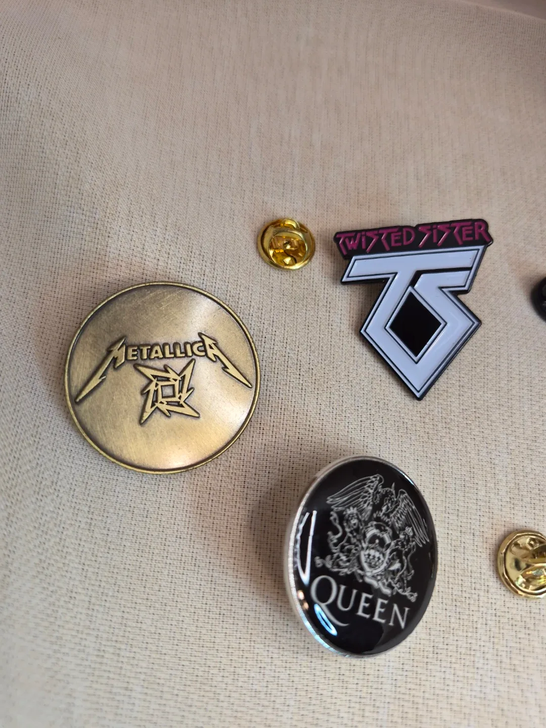 Collectible Band Lapal Hat Pins - photo 3