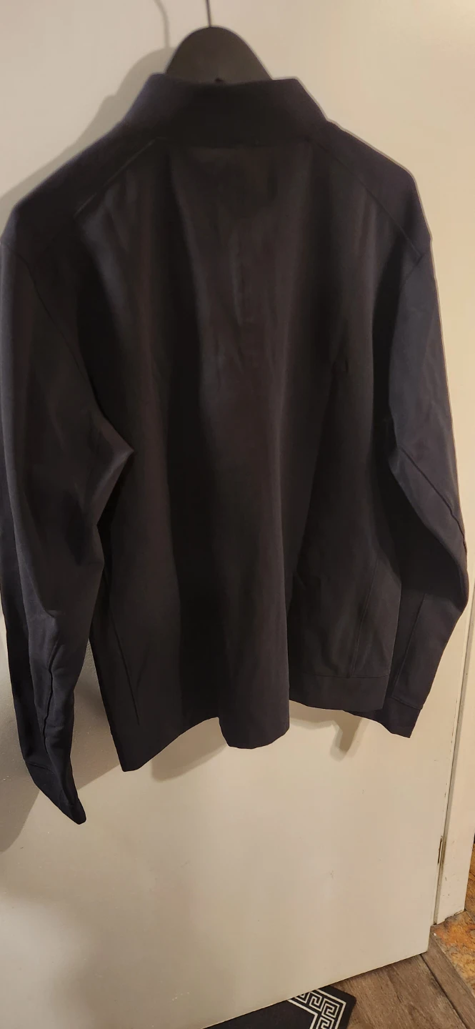 Lululemon Sojourn Jacket - Black - XL - photo 4